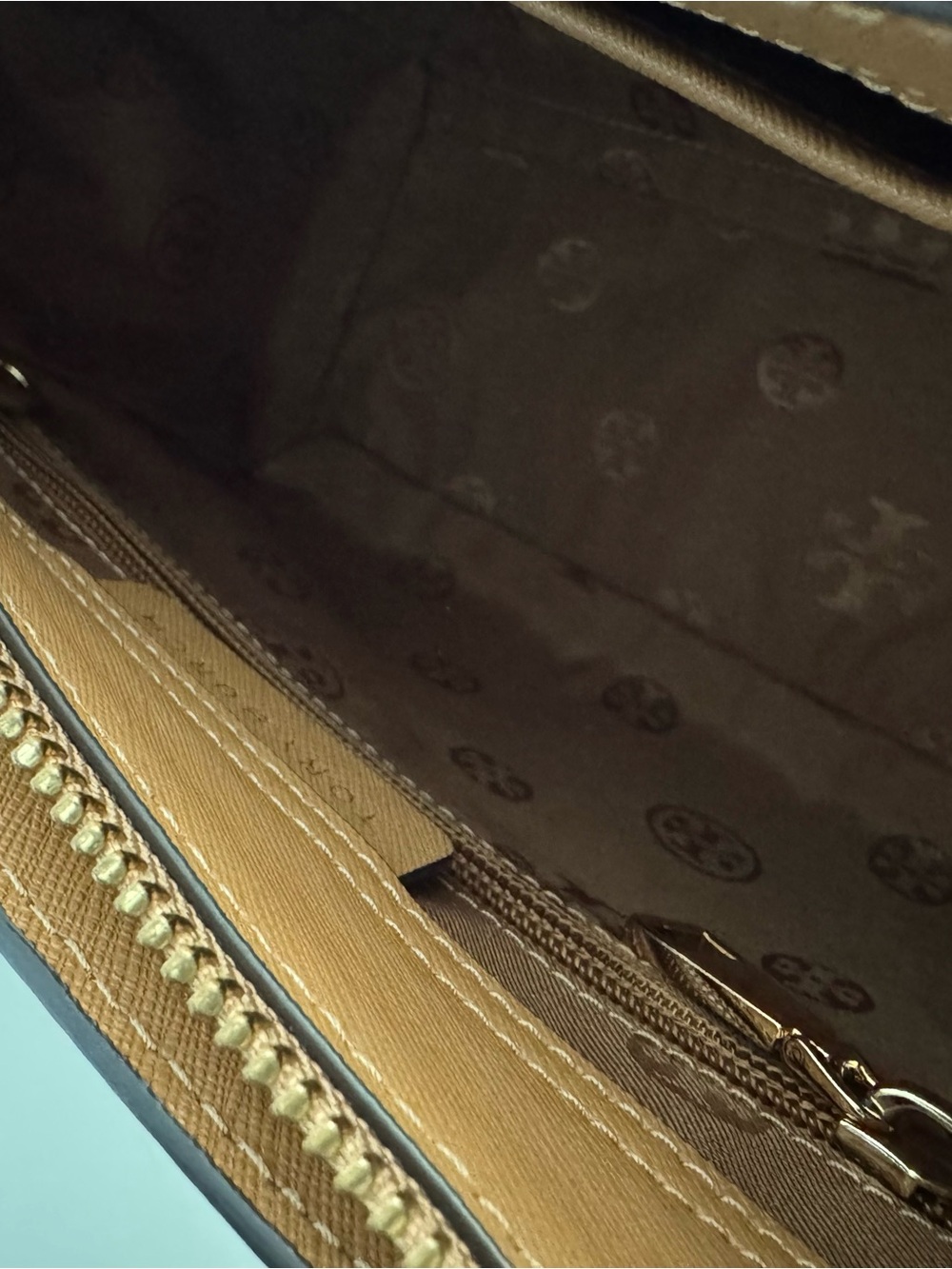 Tory Burch Emerson Satchel with Gold Hardware - Picture 7 of 8